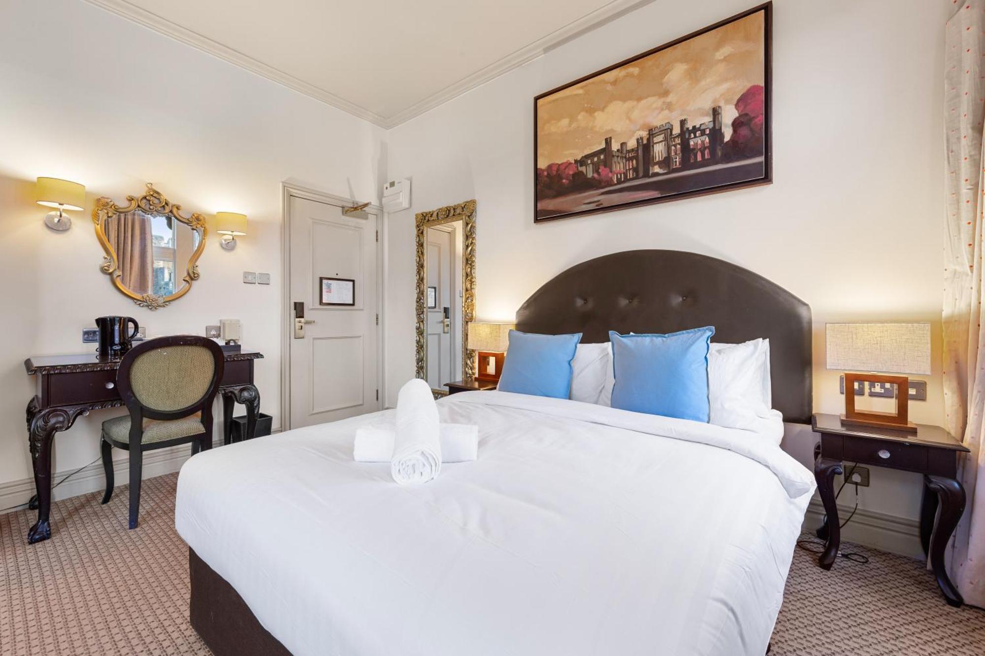 Harte & Garter Windsor Exterior foto