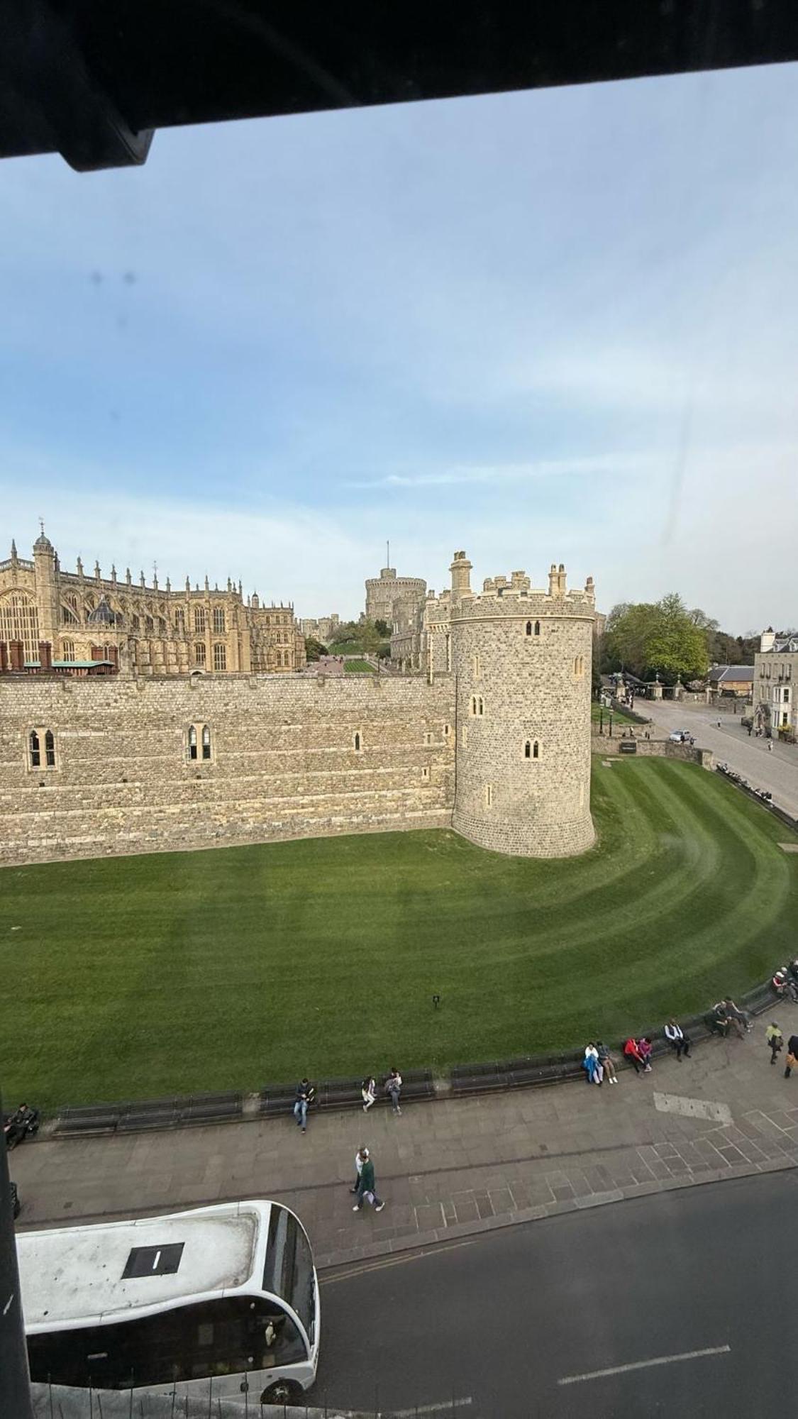 Harte & Garter Windsor Exterior foto